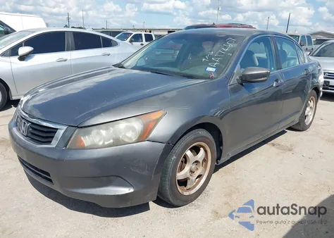 2010 Honda Accord 2.4 Lx z USA, uszkodzony, nr VIN 1HGCP2F32AA174607